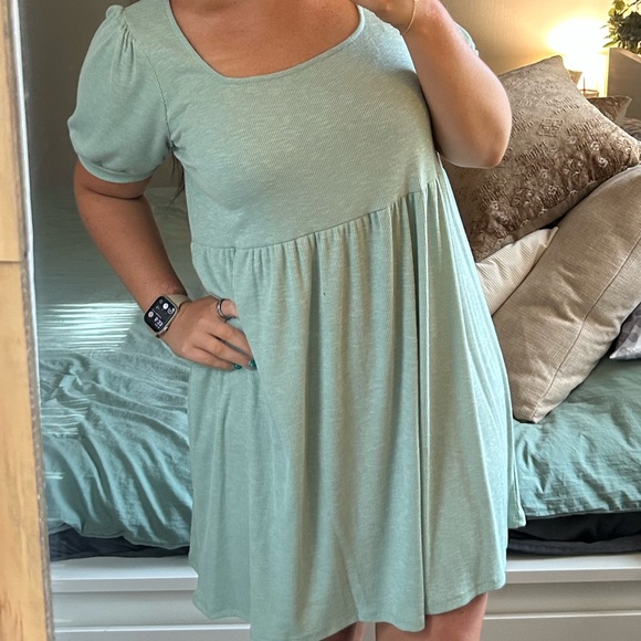 FIRST LOVE Women’s Boutique Brand Mint Two Toned Ribbed Dress Size Medium NWOT - Picture 7 of 7